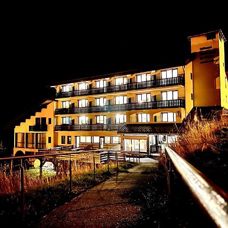 Hotel Le Piolet Saint-Martin-de-Belleville Exteriér fotografie